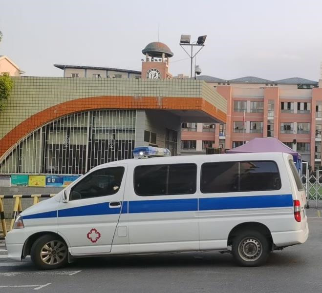 肃宁救护车出租护送骨折病人一公里多少钱